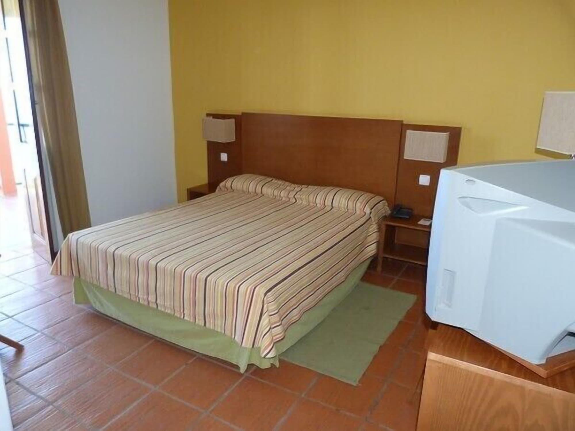 Bamboo Xaguate Hotel Sao Filipe Luaran gambar